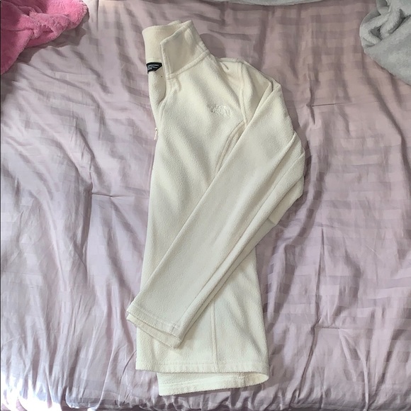 Lightly Used North Face Quarter Zip - Picture 3 of 5